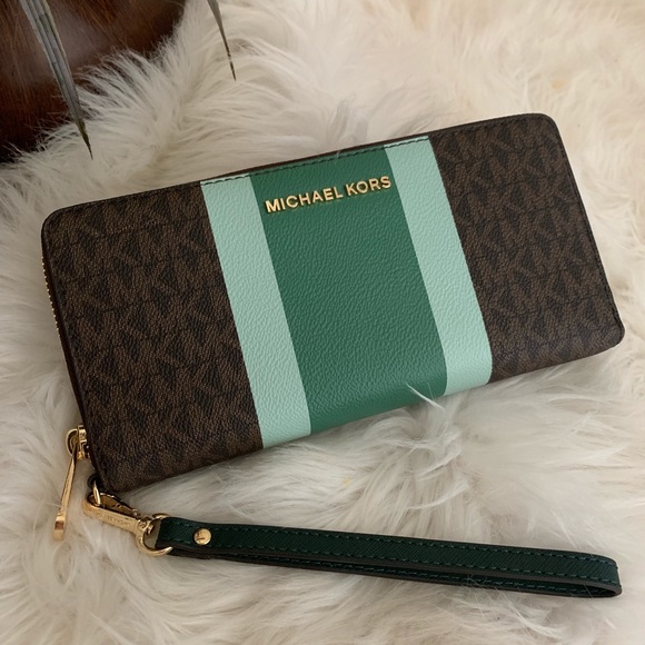 Full size wallet 💚 green MK logo - Picture 3 of 5